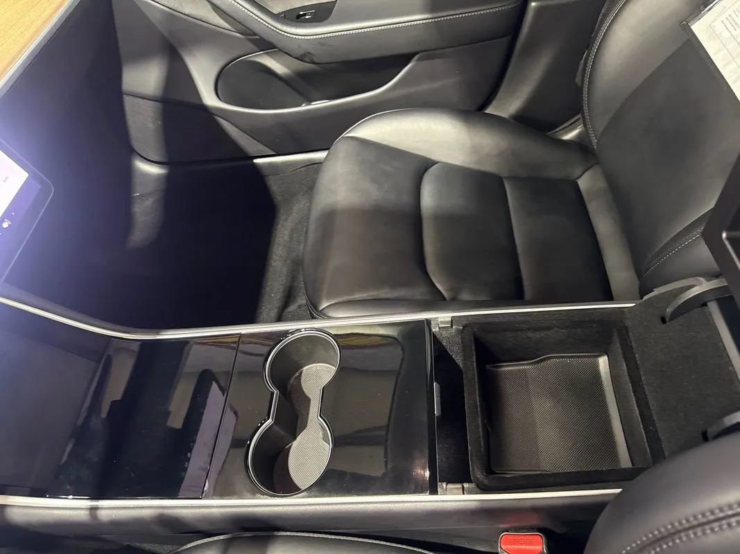 Used 2019 Tesla Model 3 Long Range AWD/4WD image 40