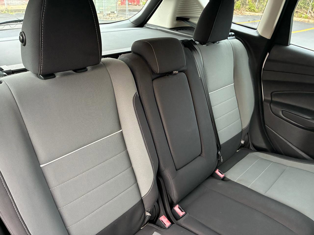 Used 2015 Ford C-MAX SE image 22