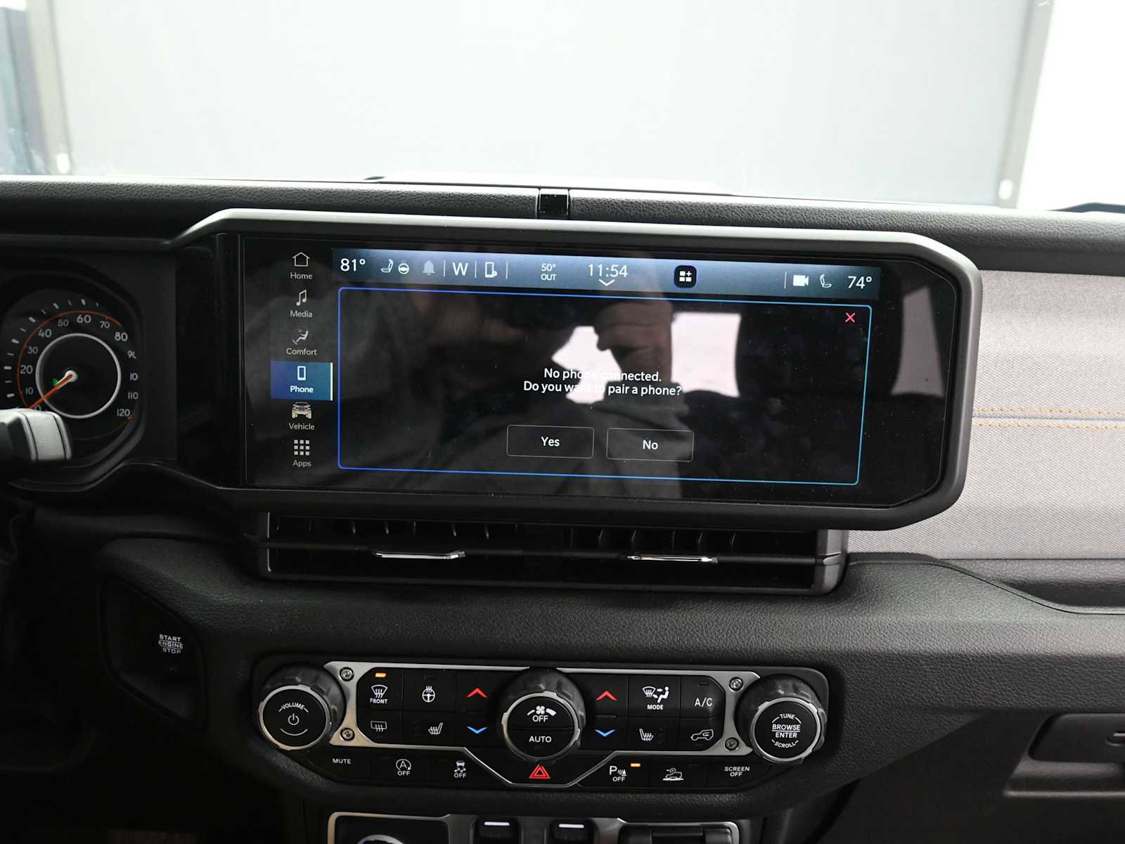 Used 2025 Jeep Wrangler Sport image 19