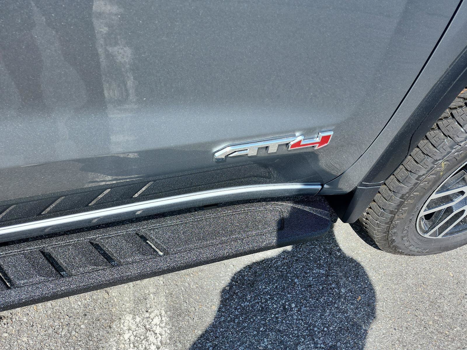 New 2026 GMC Sierra 1500 AT4 w/ AT4 Premium Package AWD/4WD image 6