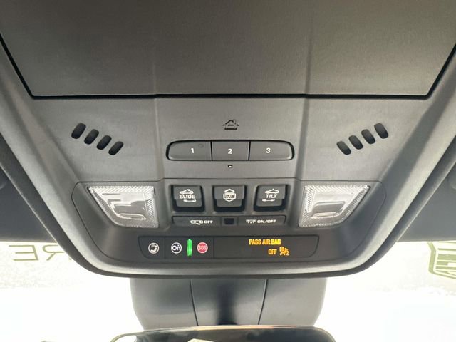 Certified 2024 Cadillac XT4 Luxury w/ Cold Weather Package image 81