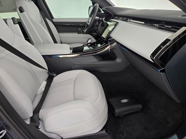 New 2026 Land Rover Range Rover Sport SE AWD/4WD image 4