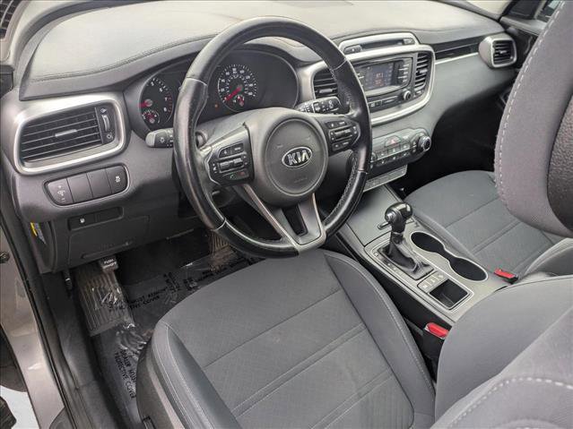 Used 2016 Kia Sorento LX w/ LX Convenience Package image 10