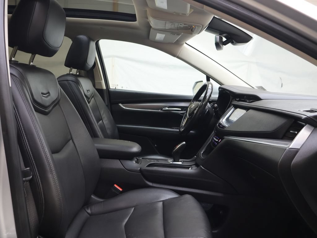 Used 2019 Cadillac XT5 Premium Luxury AWD/4WD image 10