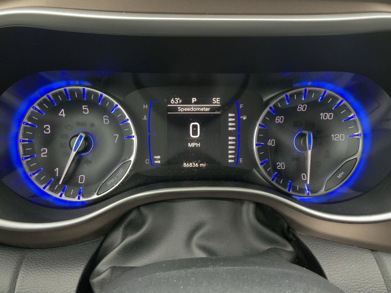 Used 2020 Chrysler Voyager Lxi FWD image 23