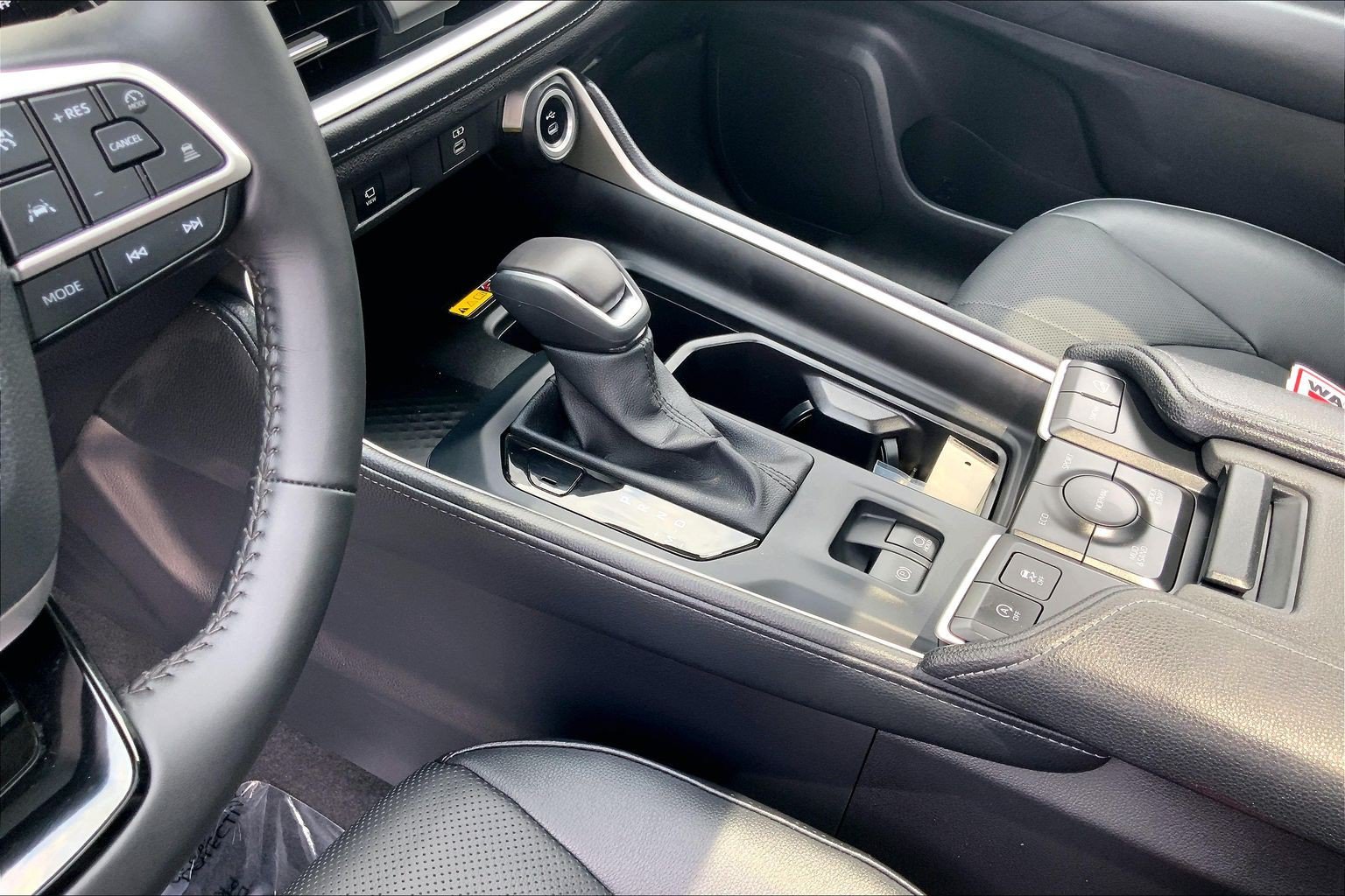 Used 2025 Toyota Grand Highlander AWD image 22