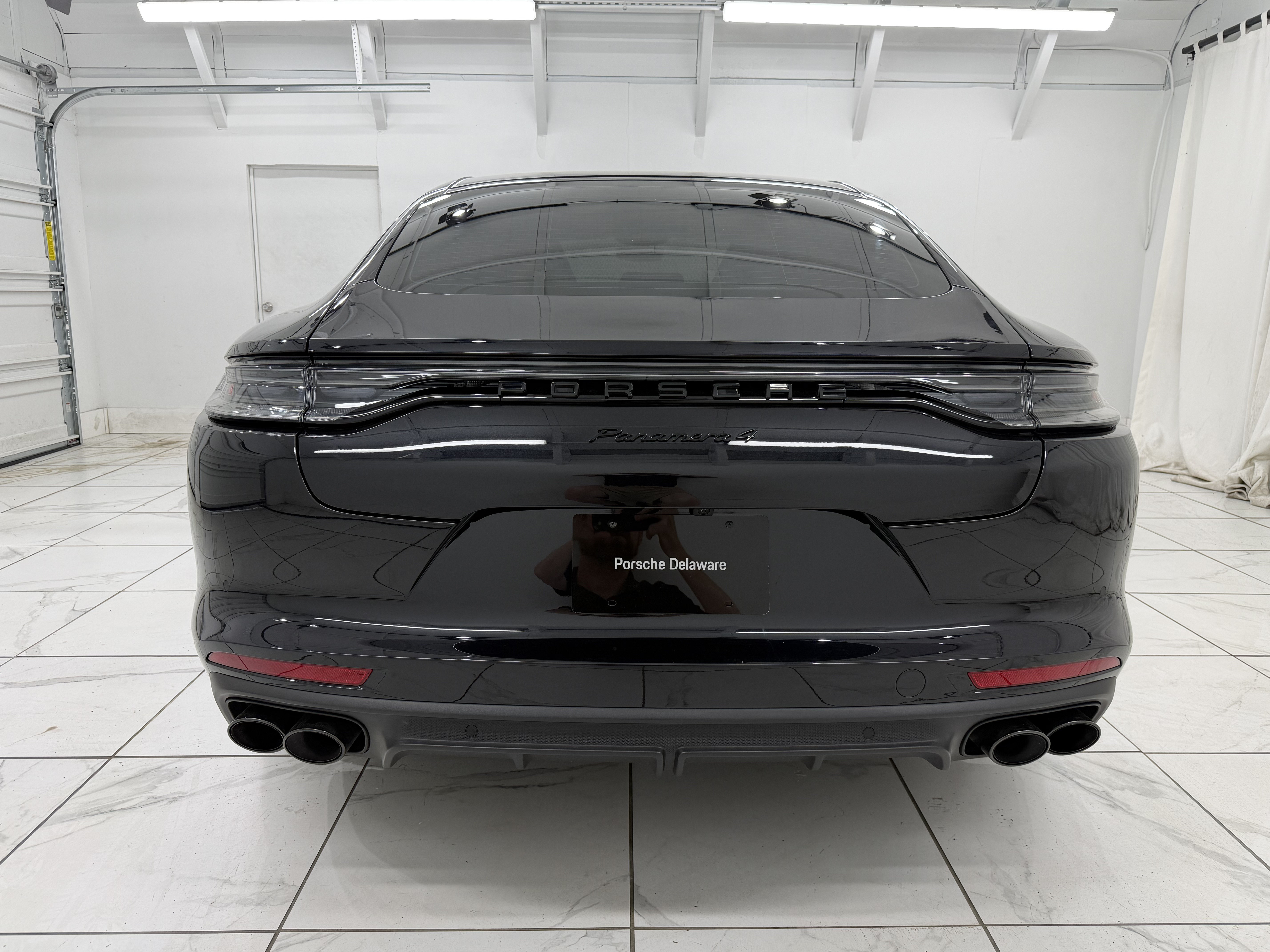 Certified 2023 Porsche Panamera 4 Platinum Edition AWD/4WD image 12