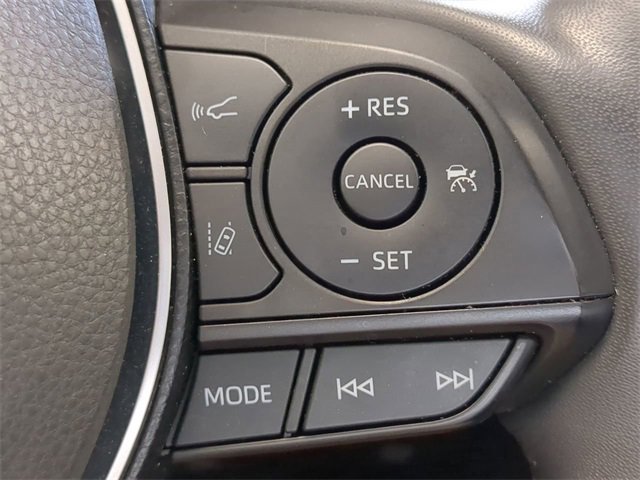 Used 2020 Toyota RAV4 XLE Premium image 34