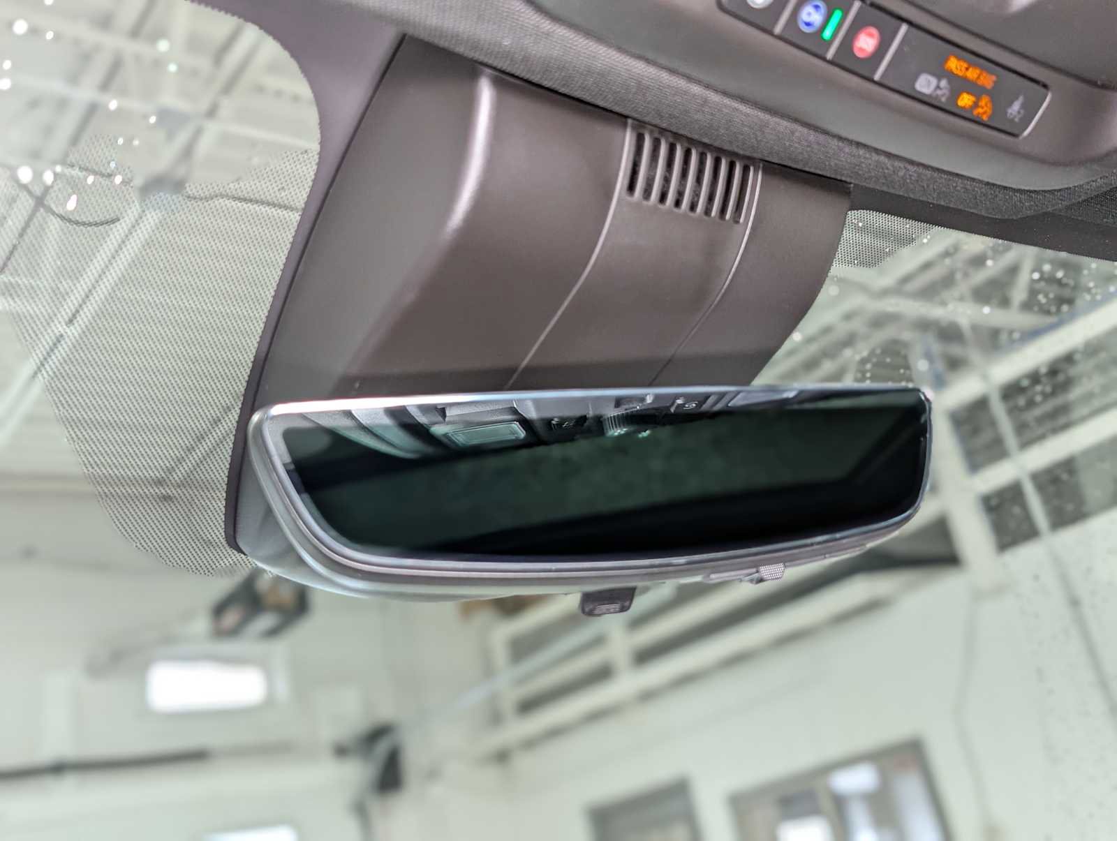 Used 2024 GMC Yukon Denali w/ Advanced Technology Package image 38