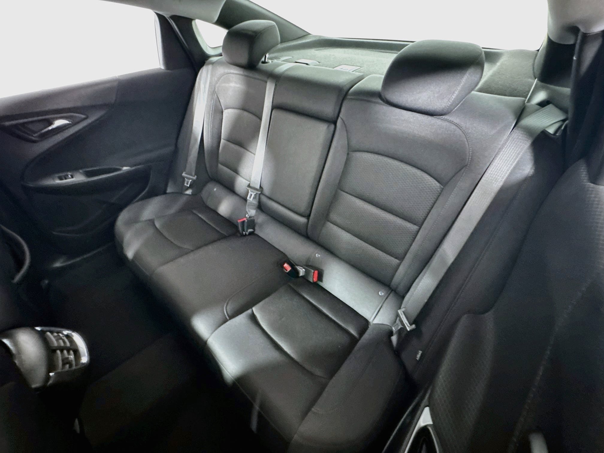 Used 2025 Chevrolet Malibu LT FWD image 22