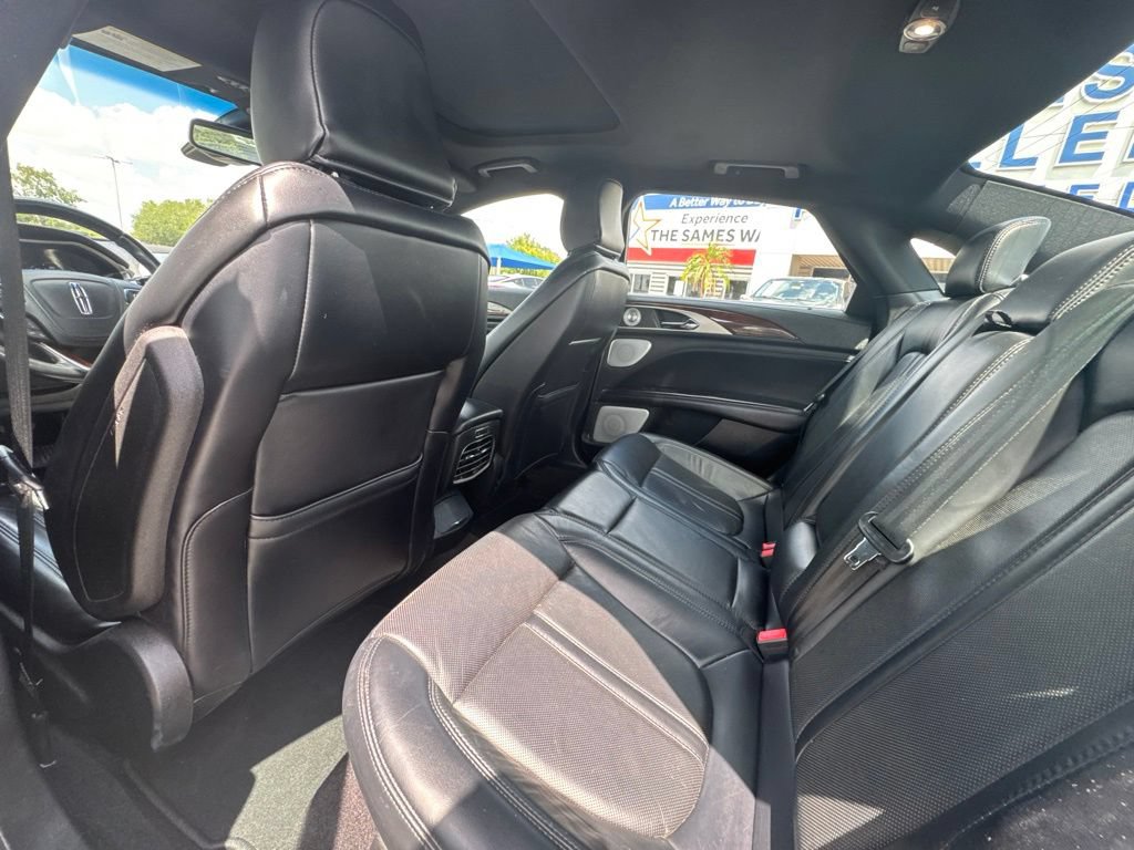 Used 2020 Lincoln MKZ Reserve w/ Luxury Package FWD image 18