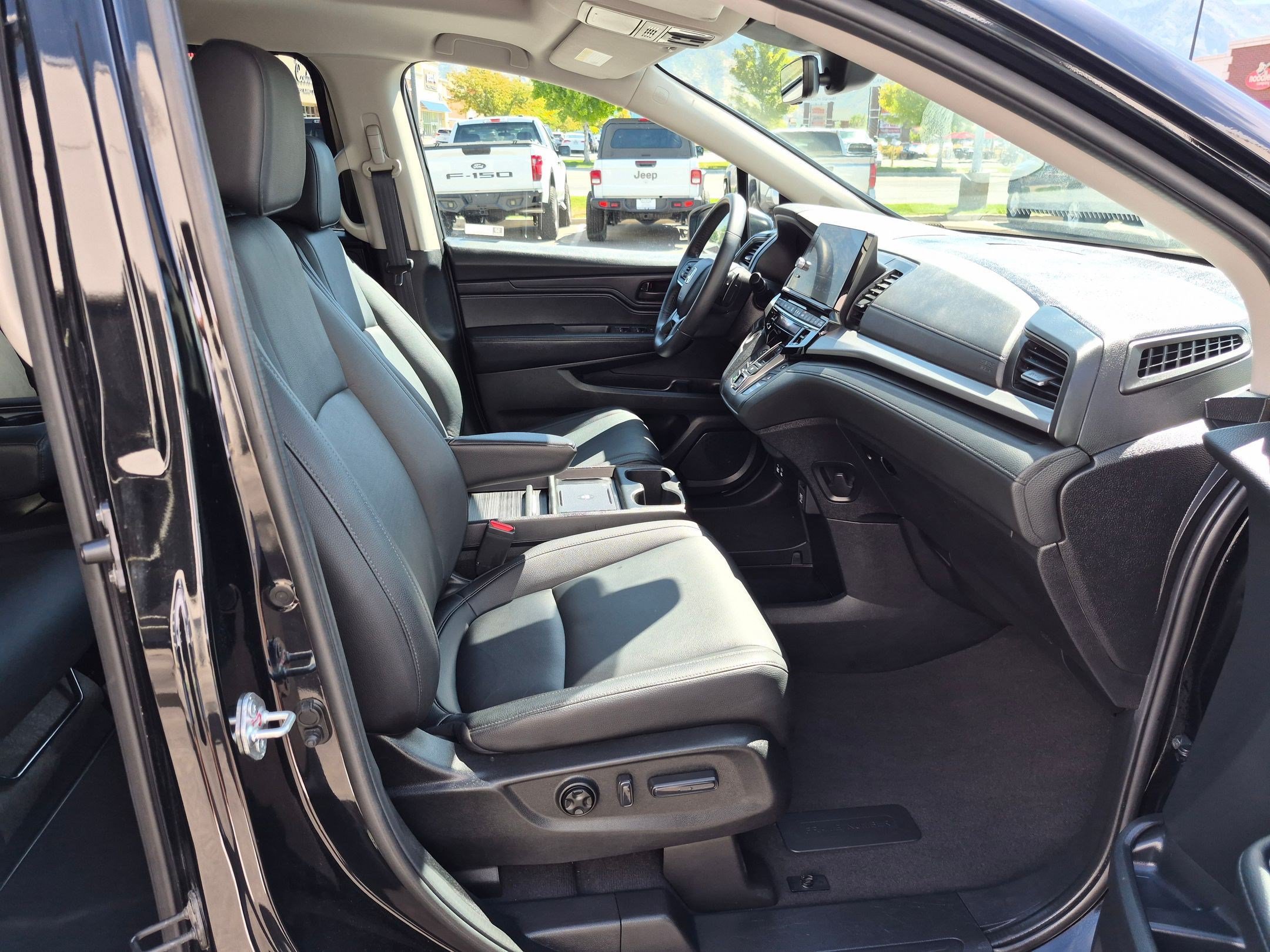 Used 2025 Honda Odyssey EX-L image 35