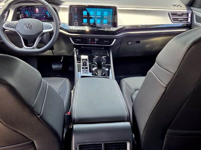 New 2026 Volkswagen Atlas Cross Sport SE FWD image 8