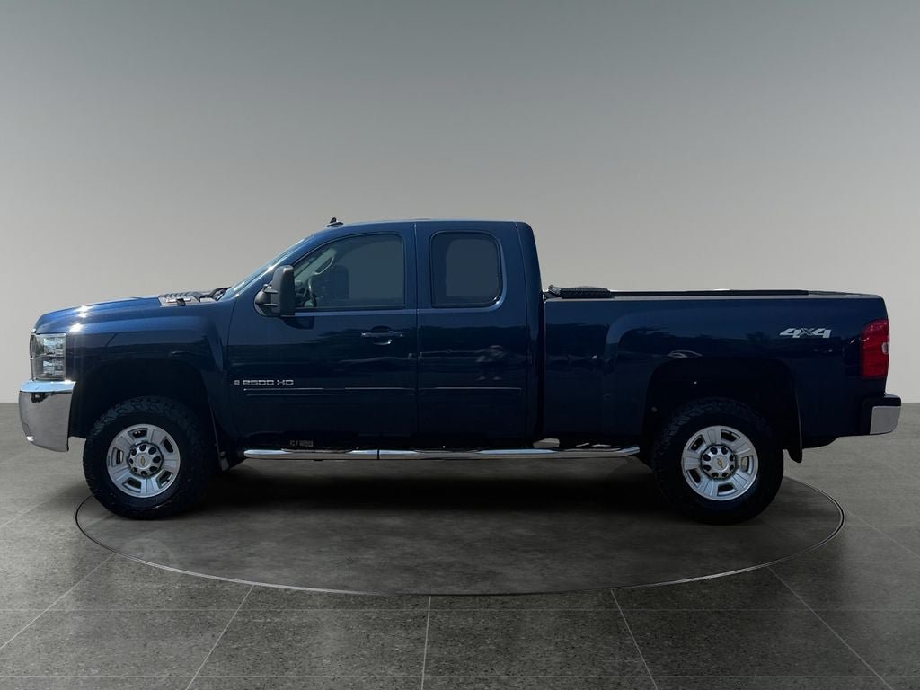 Used 2009 Chevrolet Silverado 2500 LTZ w/ Safety Package AWD/4WD image 5