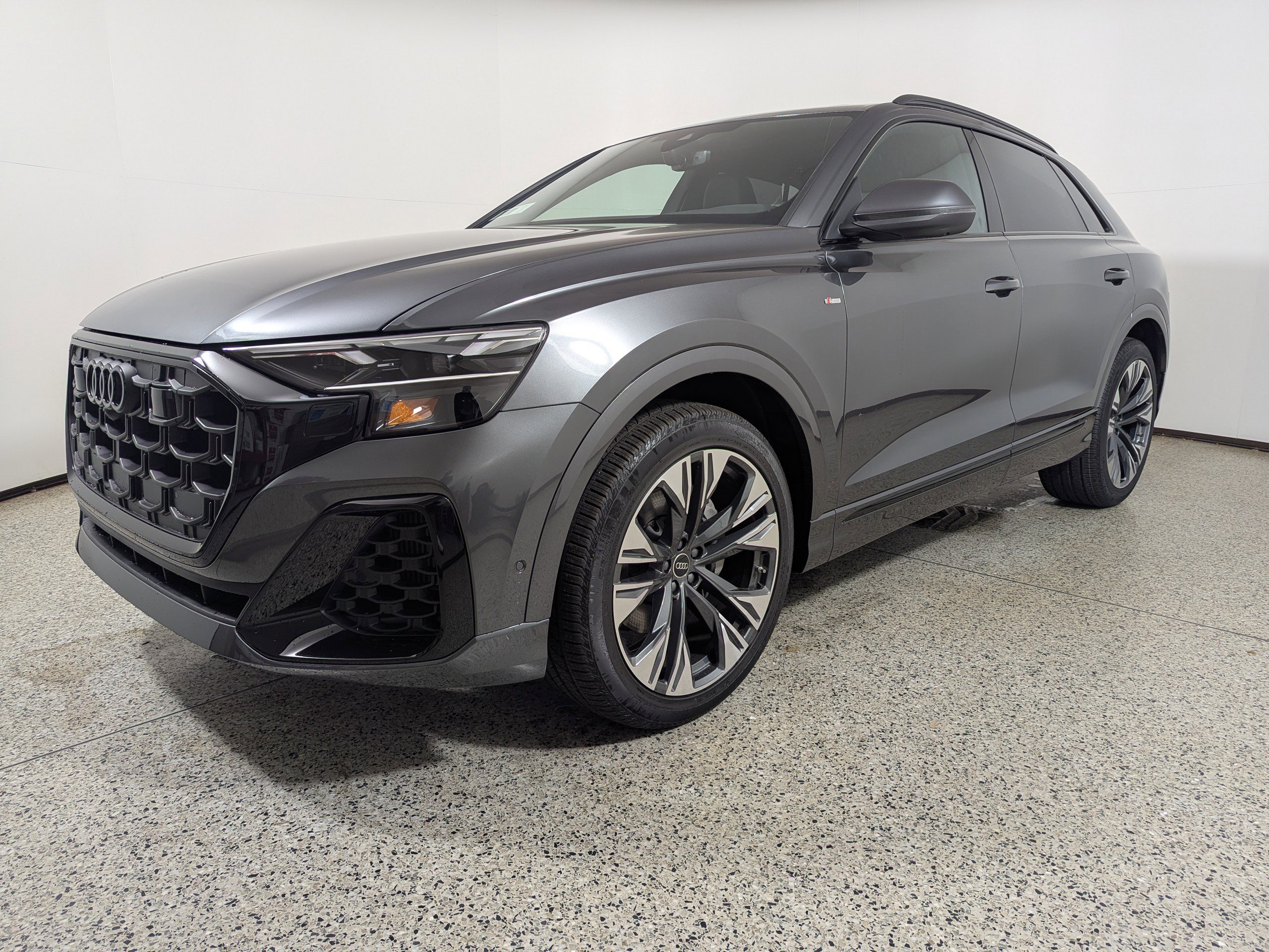 New 2026 Audi Q8 Premium Plus image 3