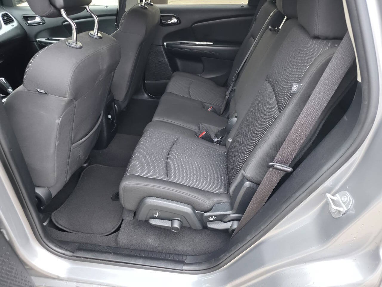 Used 2017 Dodge Journey SXT AWD/4WD image 13