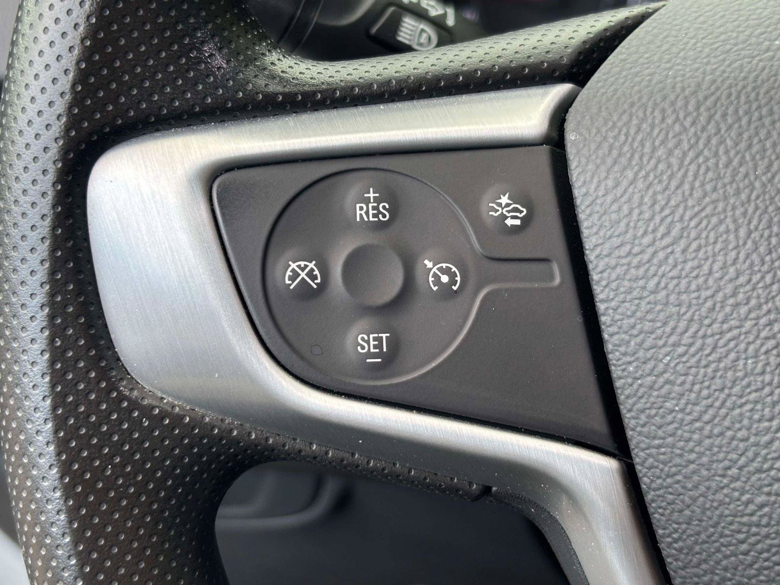 Used 2022 GMC Terrain SLE w/ Driver Convenience Package image 25