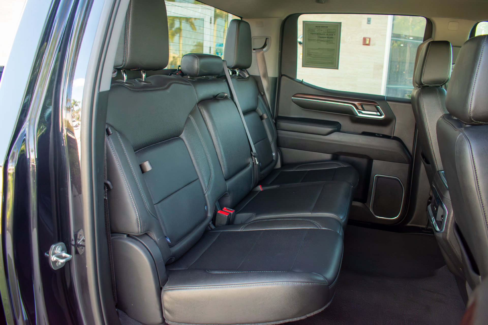 Used 2022 GMC Sierra 1500 SLT w/ SLT Premium Package RWD image 24
