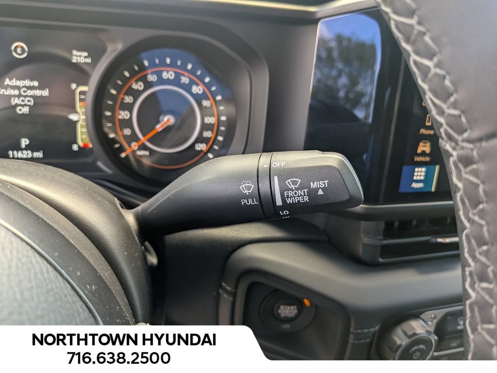 Used 2026 Jeep Gladiator Mojave AWD/4WD image 25