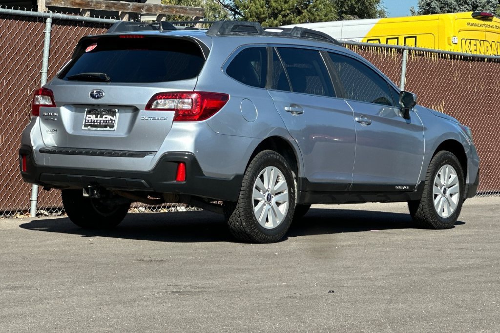 Used 2018 Subaru Outback 2.5i Premium AWD/4WD image 8