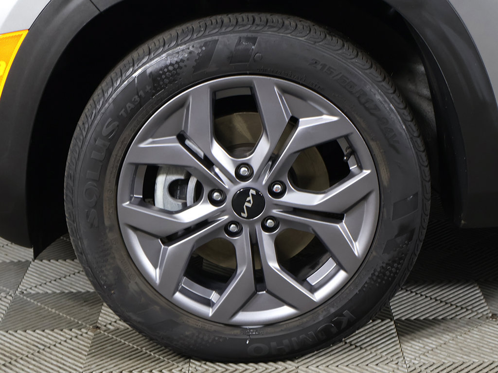 Used 2024 Kia Seltos S AWD/4WD image 21