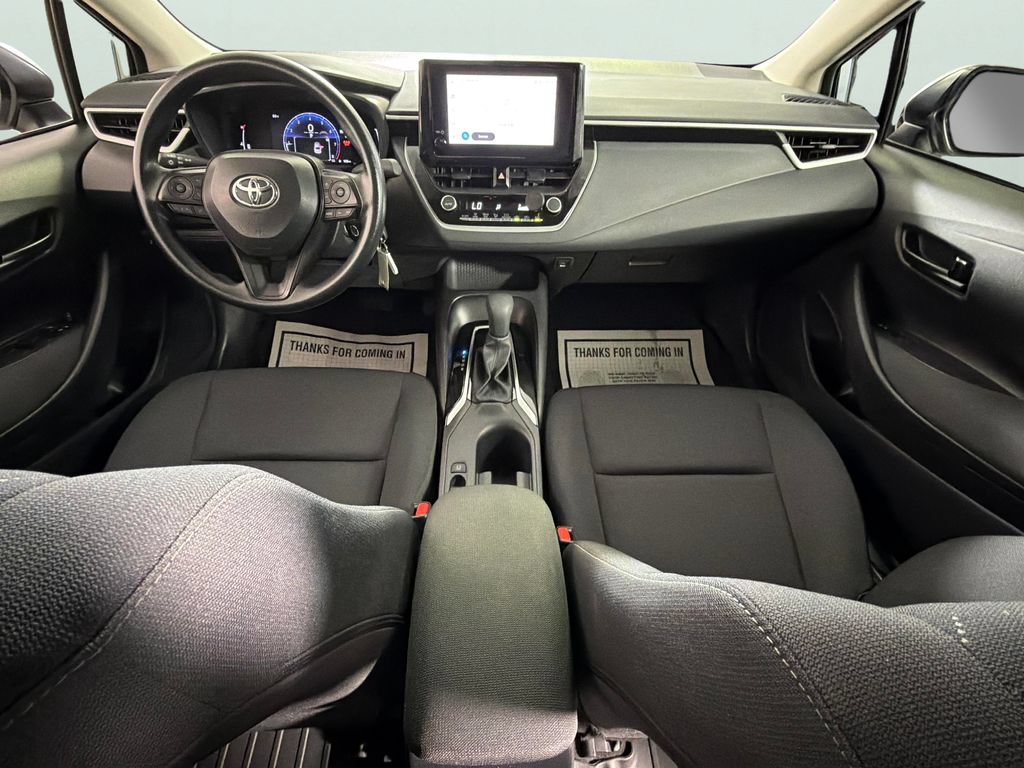 Used 2026 Toyota Corolla LE FWD image 31