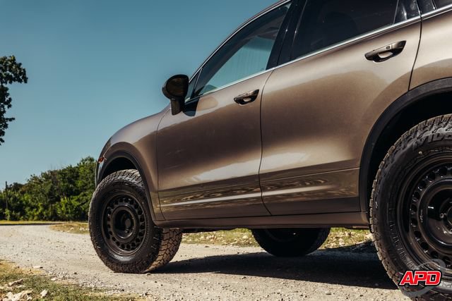 Used 2013 Porsche Cayenne AWD/4WD image 25
