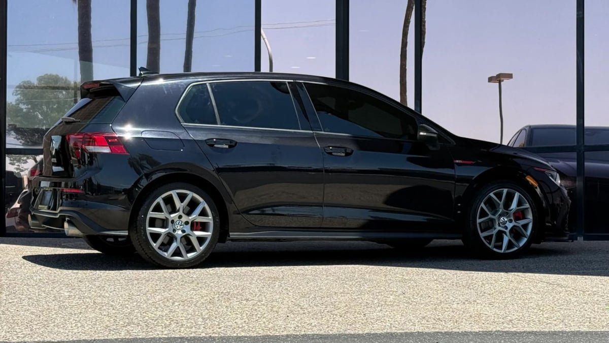 Used 2022 Volkswagen GTI S FWD image 13