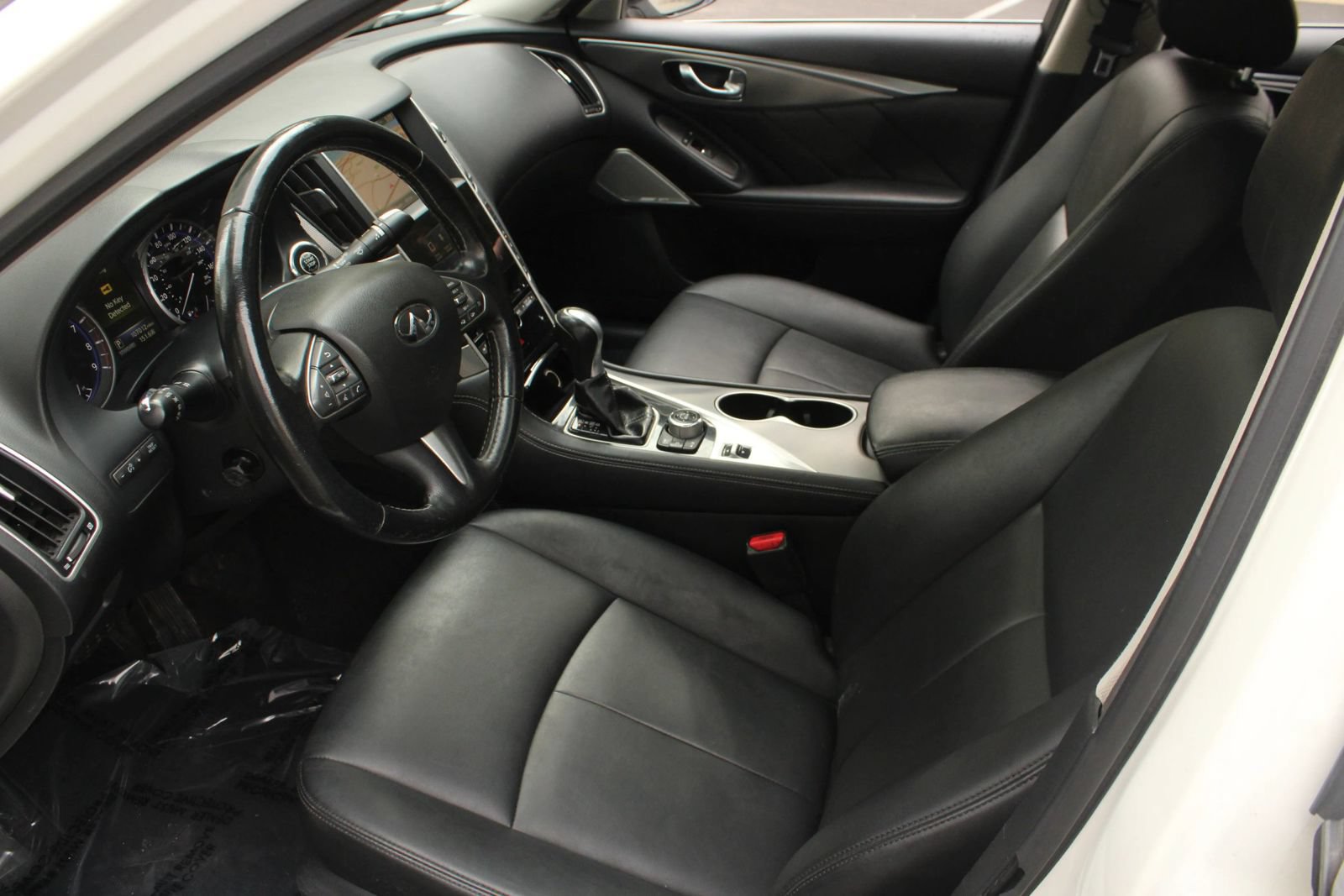 Used 2017 INFINITI Q50 3.0t Premium w/ 3.0T Premium Plus Package AWD/4WD image 12