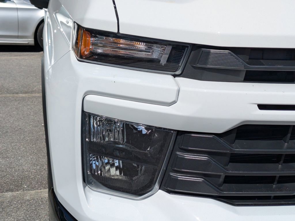 Used 2024 Chevrolet Silverado 2500 Custom w/ Custom Convenience Package image 10