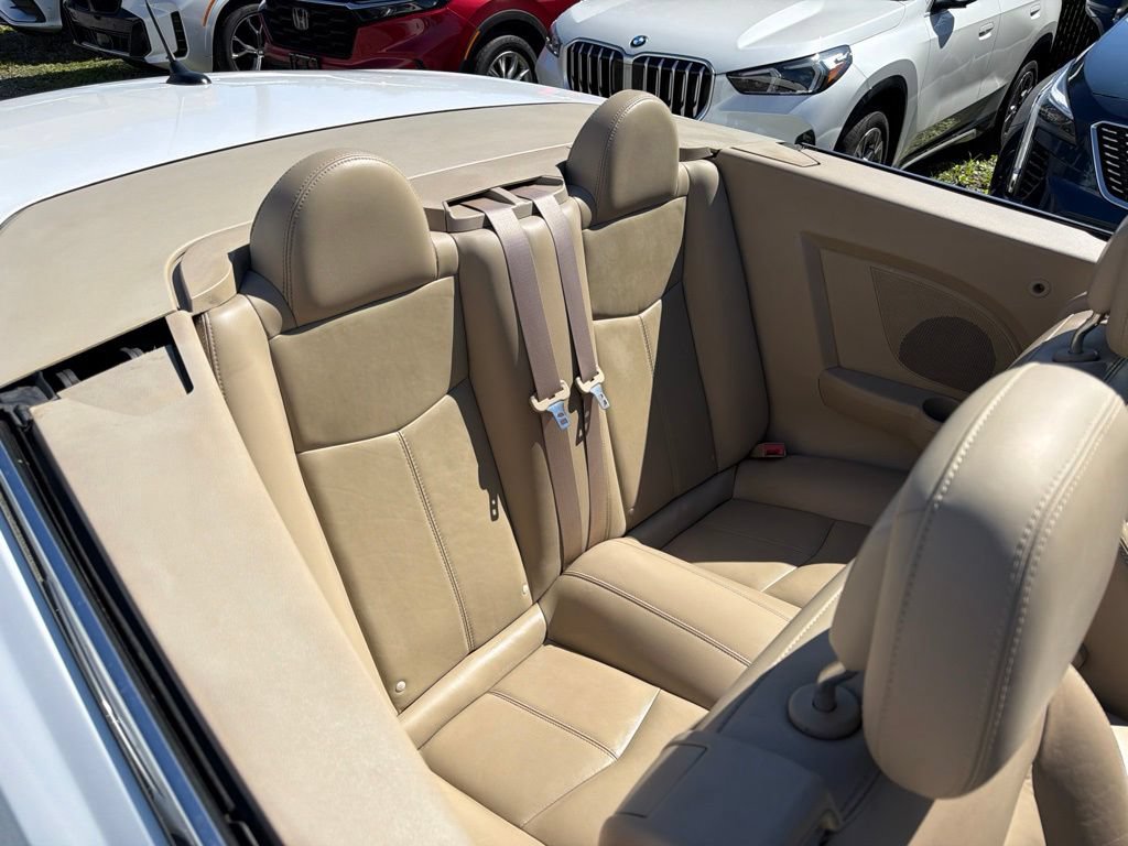 Used 2013 Chrysler 200 Limited FWD image 15