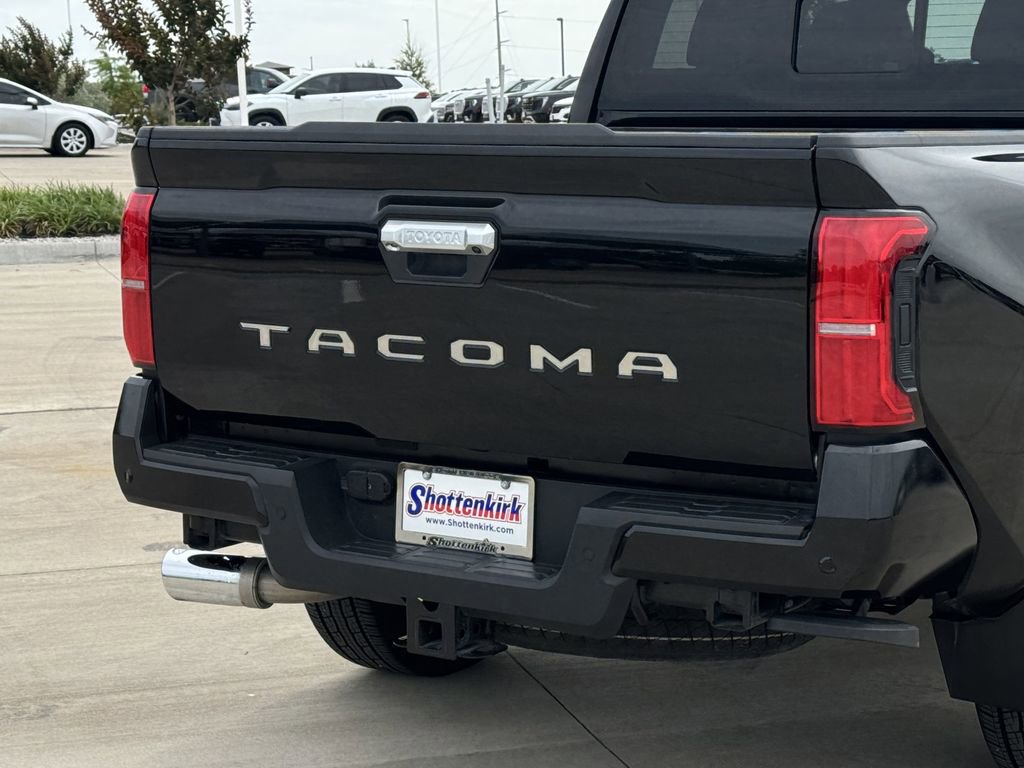 Used 2024 Toyota Tacoma Limited w/ Limited Package (LT) AWD/4WD image 6