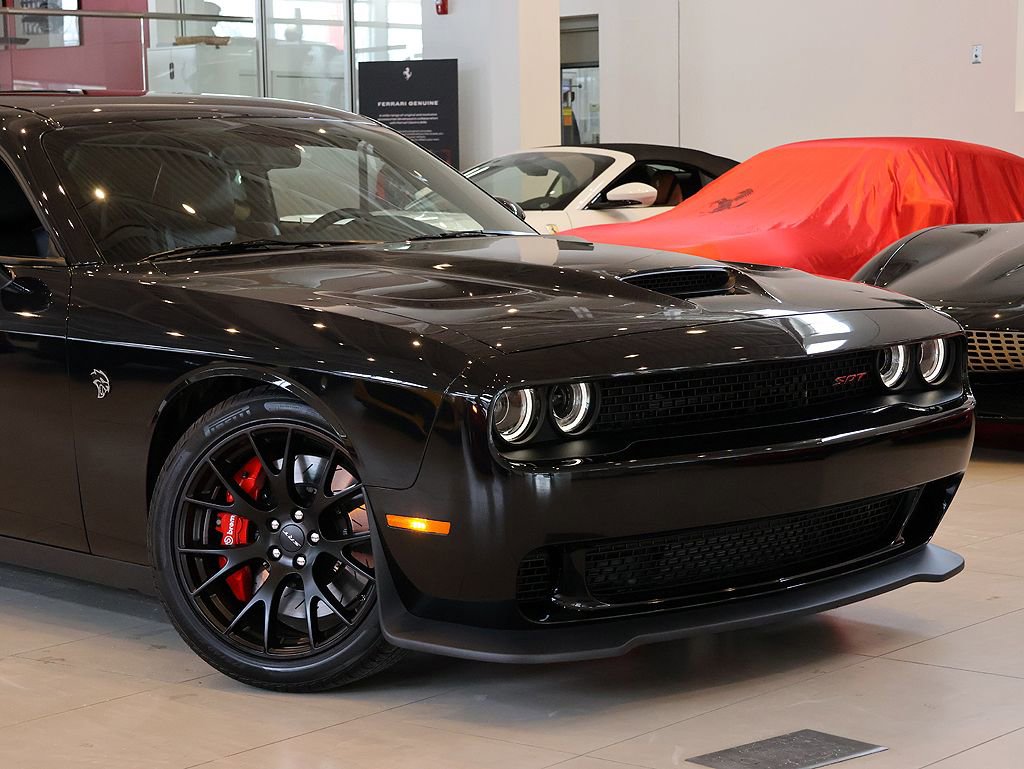 Used 2015 Dodge Challenger SRT Hellcat image 7