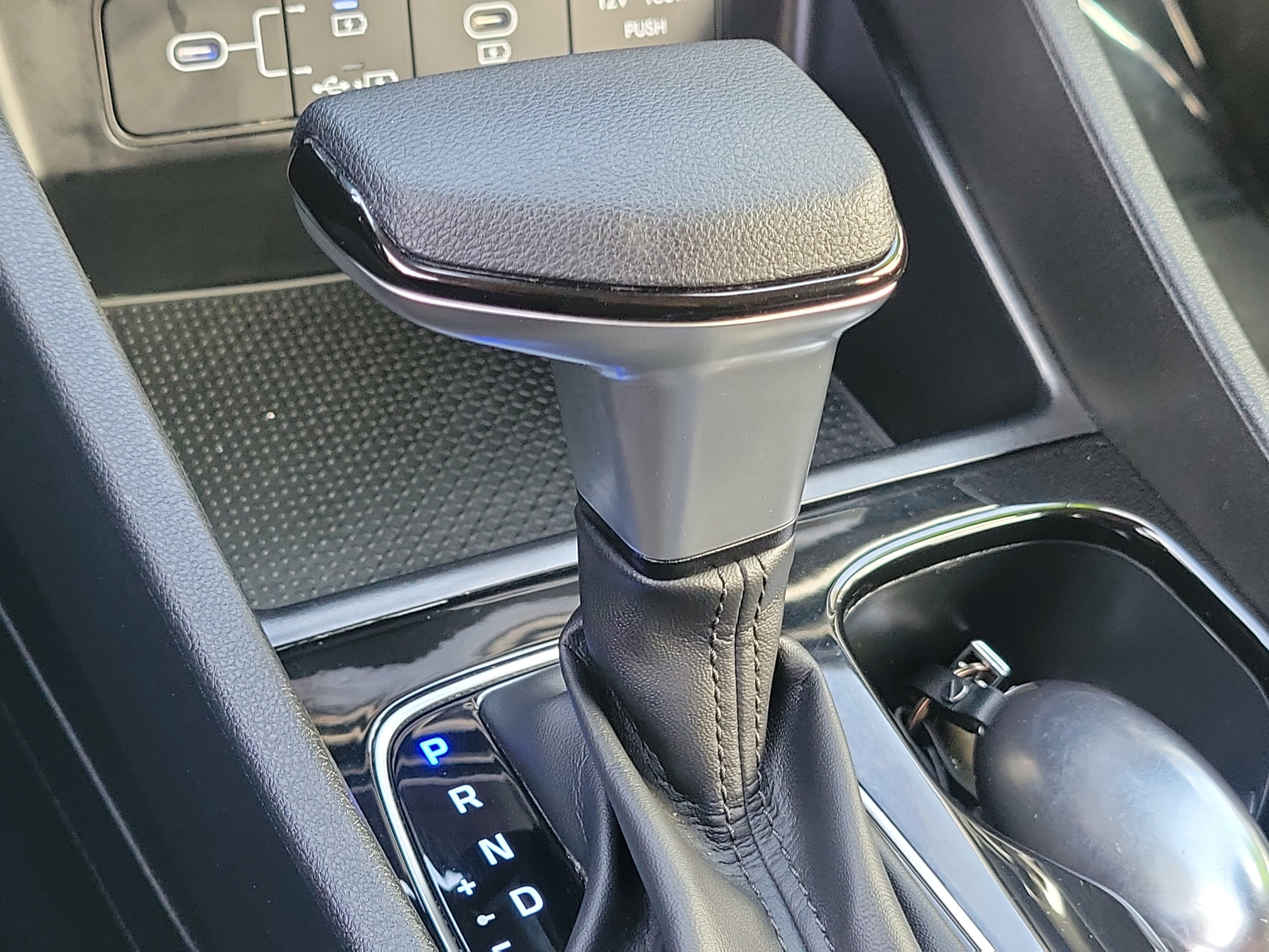 Certified 2025 Hyundai Tucson SE FWD image 16