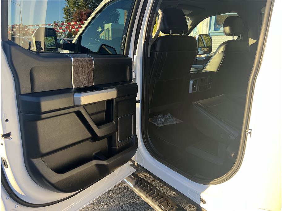 Used 2019 Ford F250 Lariat w/ Lariat Value Package image 15