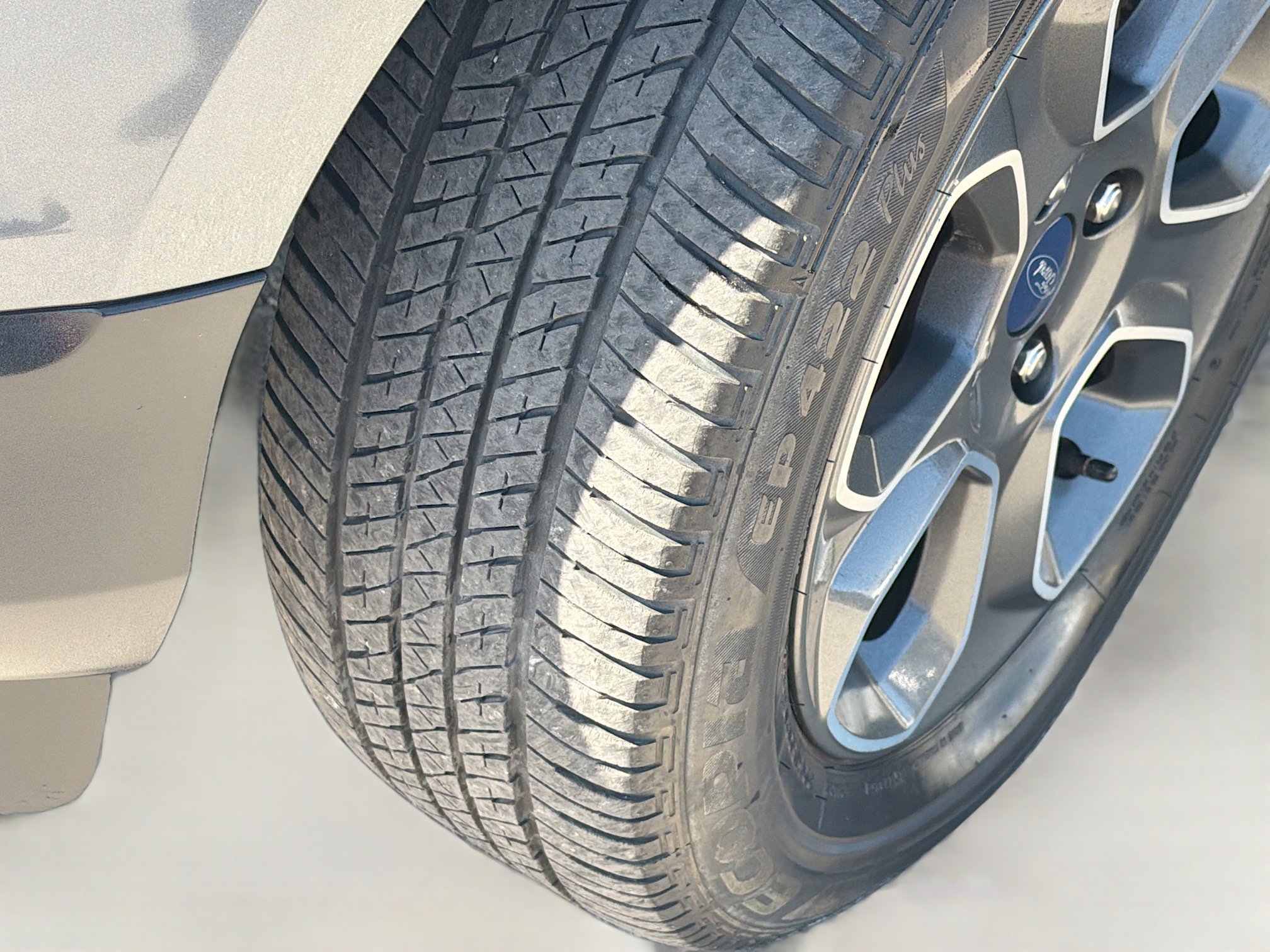 Used 2020 Ford EcoSport S image 40