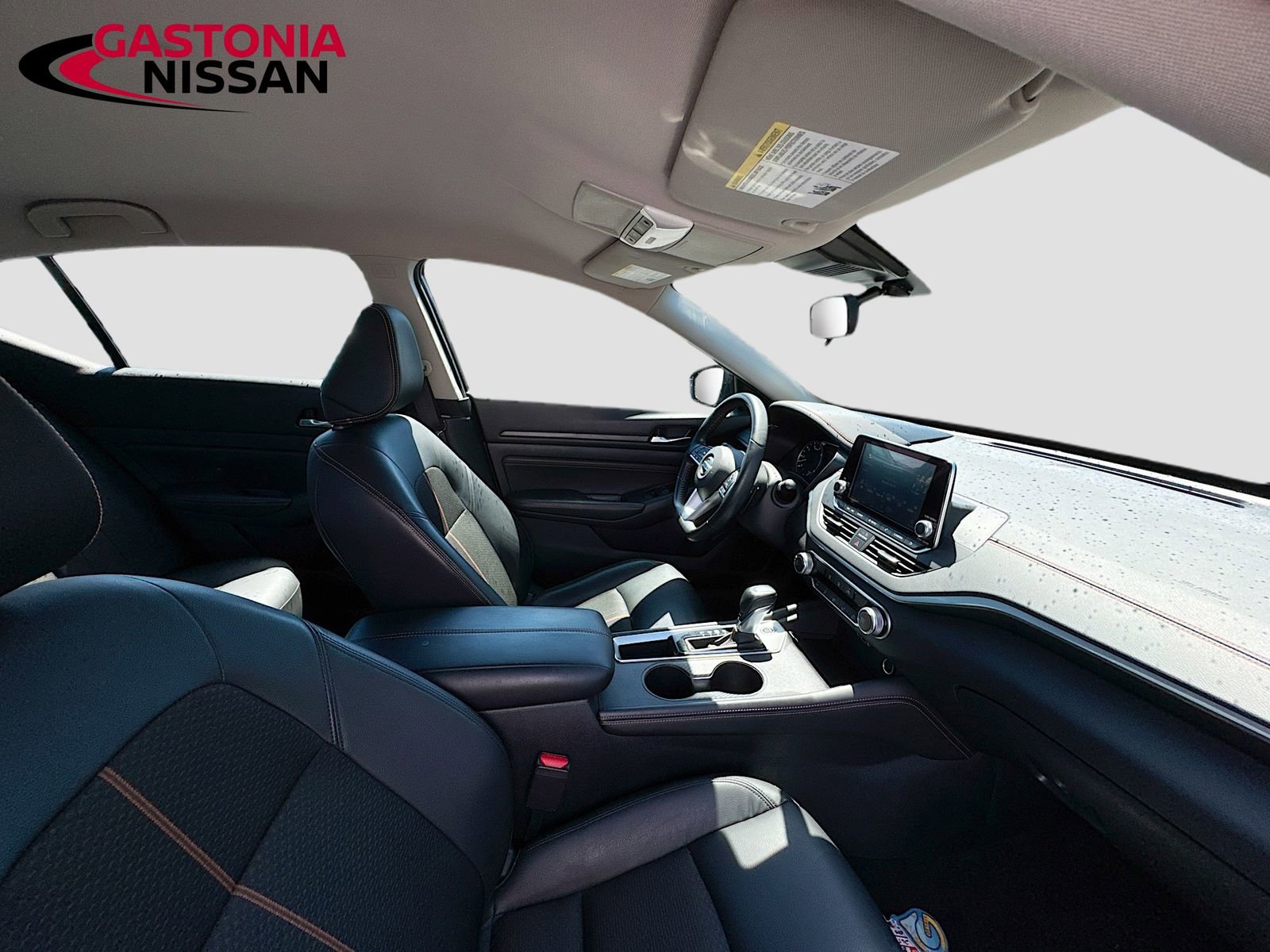 Used 2020 Nissan Altima 2.5 SR FWD image 36