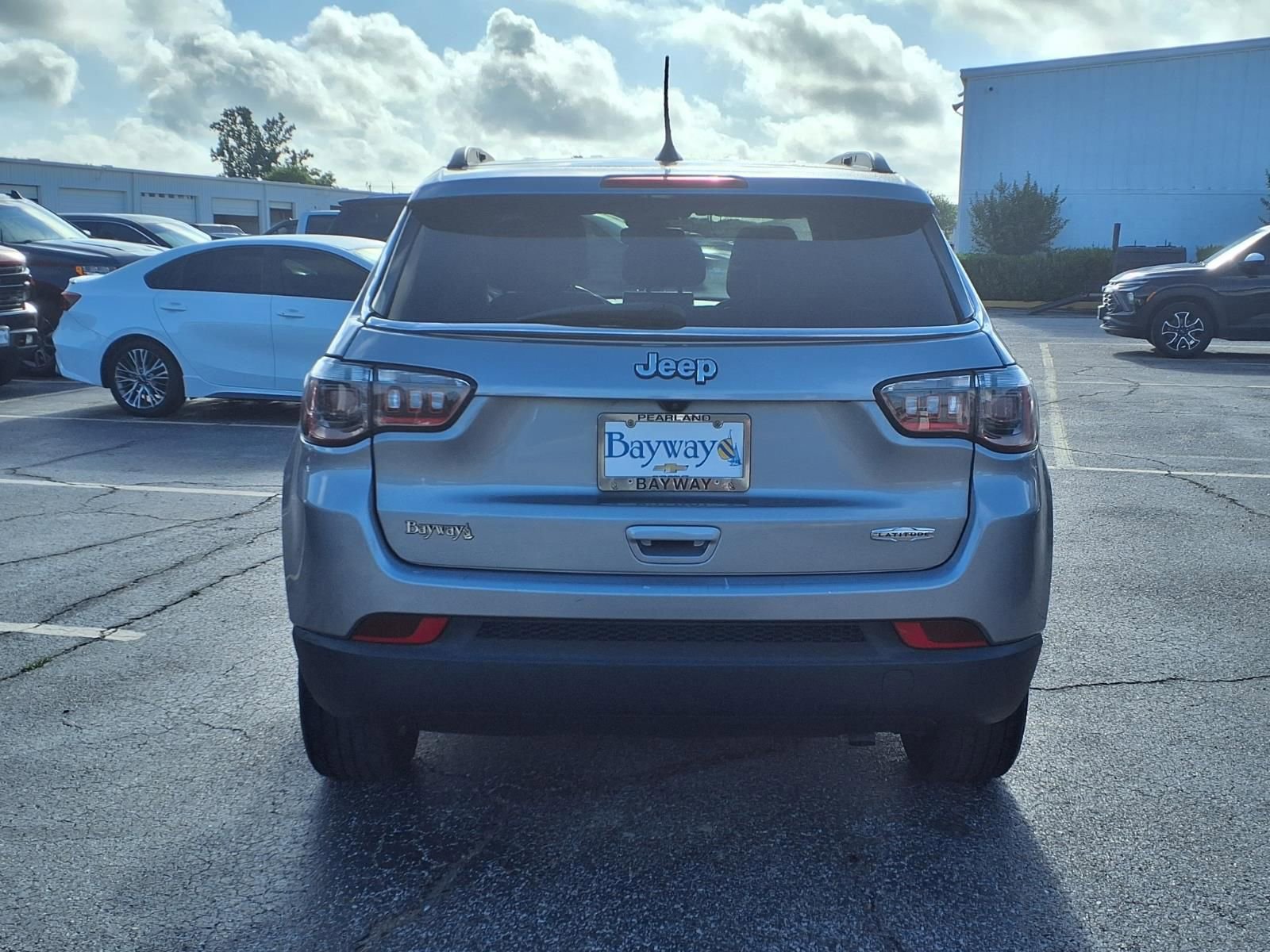 Used 2022 Jeep Compass Latitude w/ Convenience Group FWD image 22