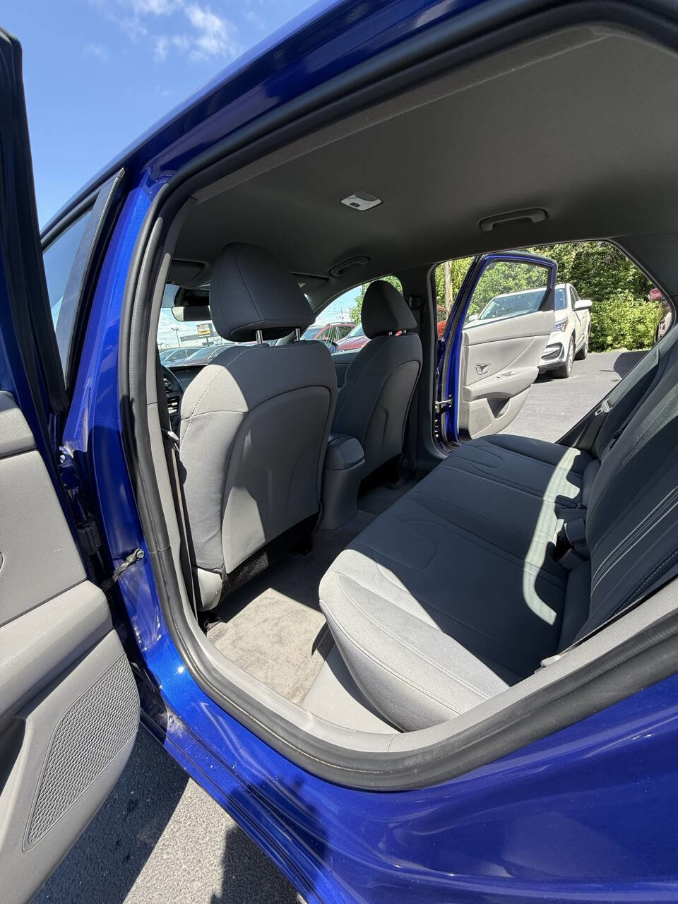 Used 2022 Hyundai Elantra SEL w/ Cargo Package FWD image 19