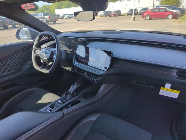 Used 2025 Dodge Charger Daytona Scat Pack w/ Track Pack AWD/4WD image 22