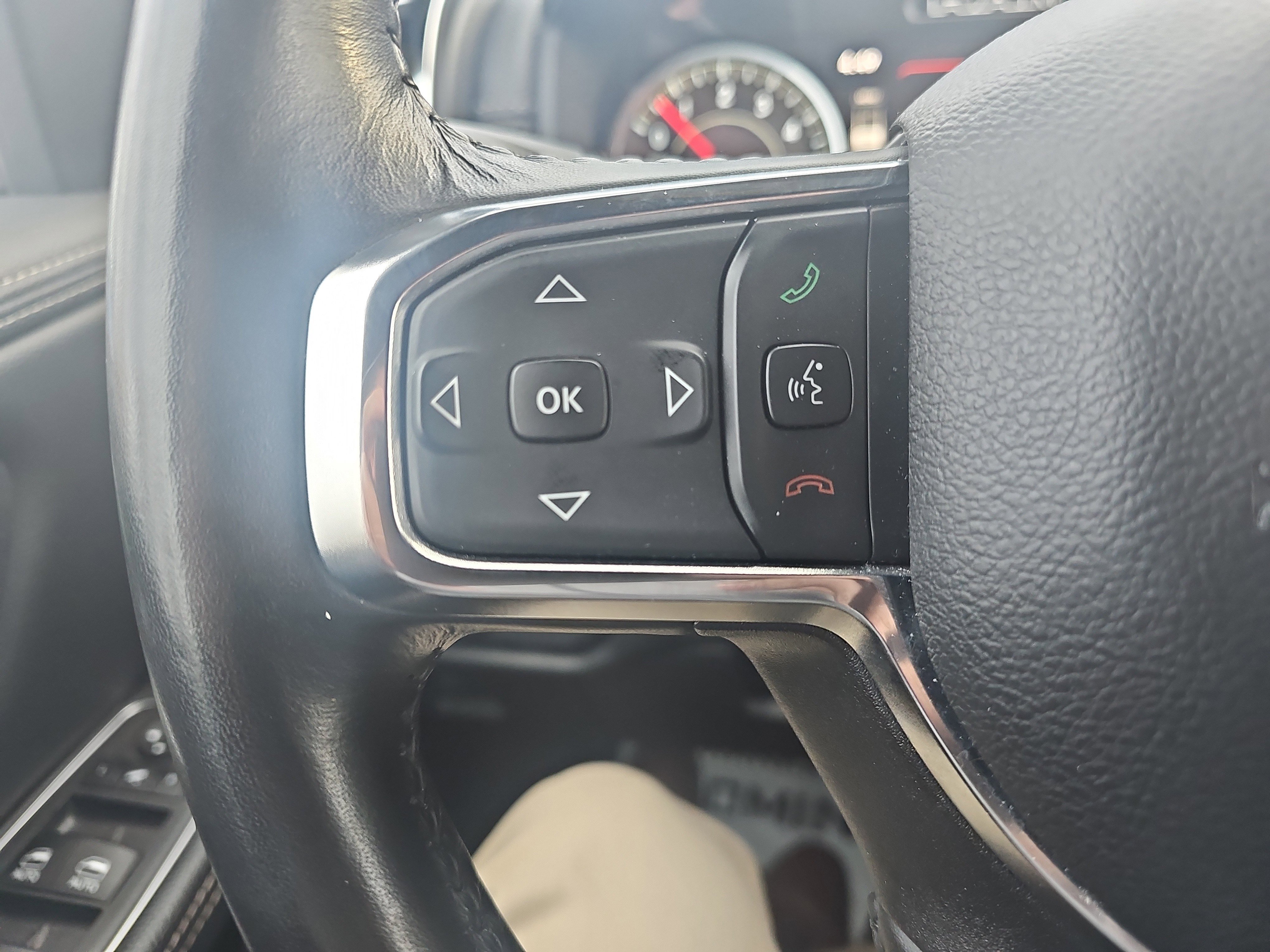 Used 2024 RAM 1500 Laramie image 18