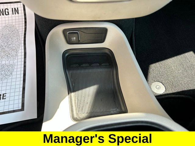 Used 2024 Chrysler Pacifica Touring-L FWD image 35