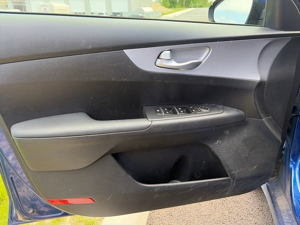 Used 2024 Kia Forte LXS FWD image 15