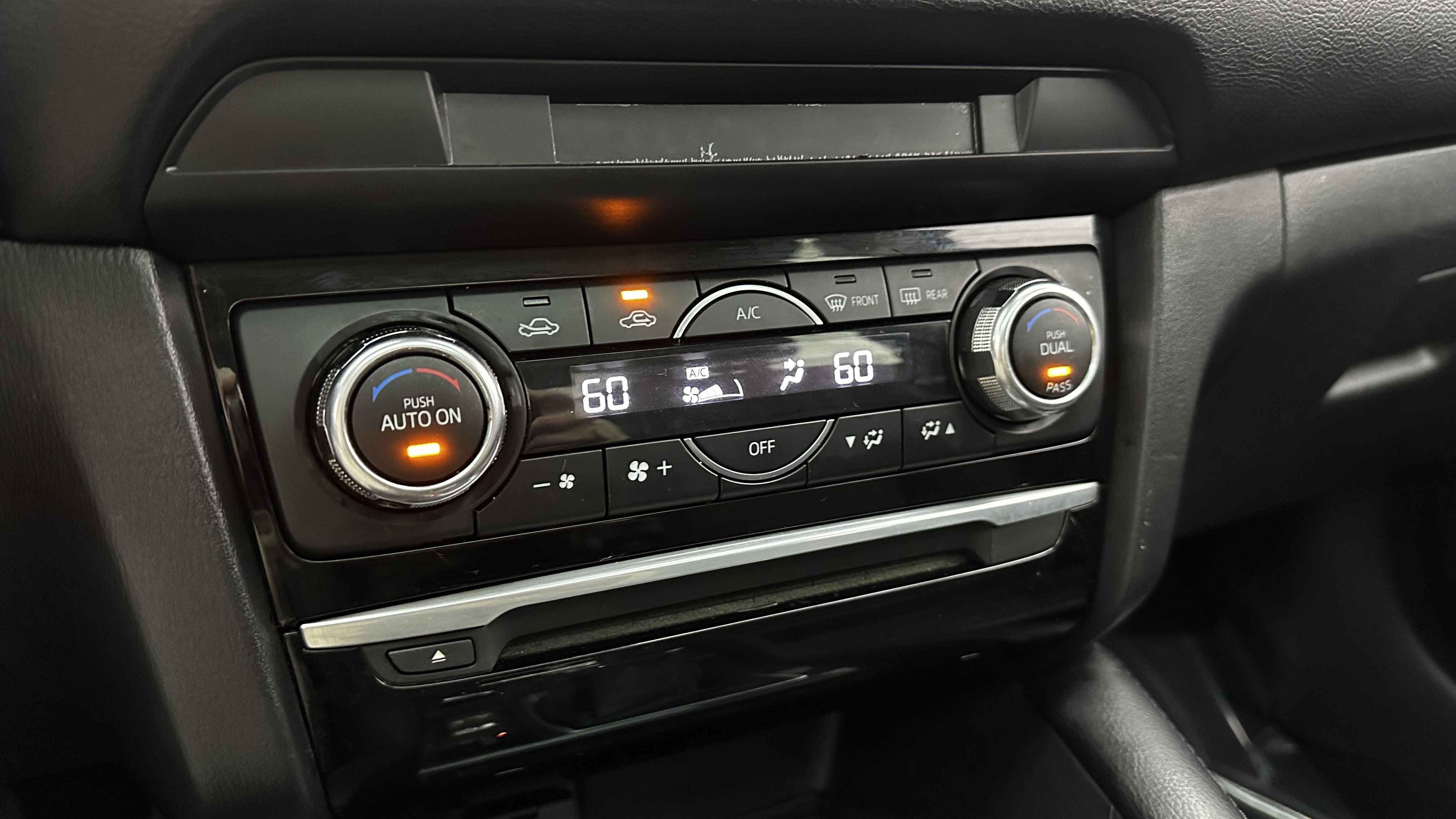 Used 2017 MAZDA MAZDA6 Touring image 17