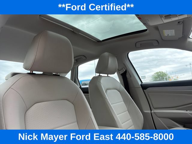 Used 2023 Volkswagen Jetta SE w/ Panoramic Sunroof Package FWD image 12