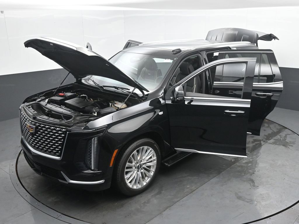 Used 2025 Cadillac Escalade Premium Luxury w/ Touring Package image 59