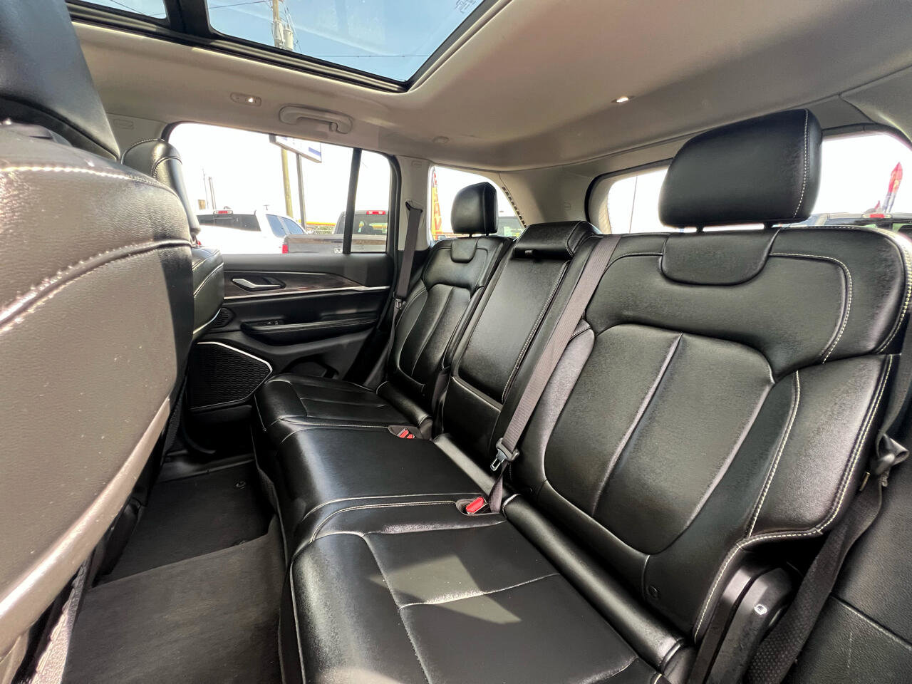 Used 2024 Jeep Grand Cherokee Limited 4xe image 24