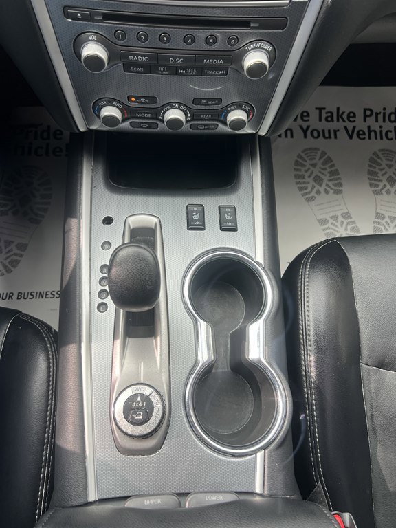 Used 2020 Nissan Pathfinder SL AWD/4WD image 24