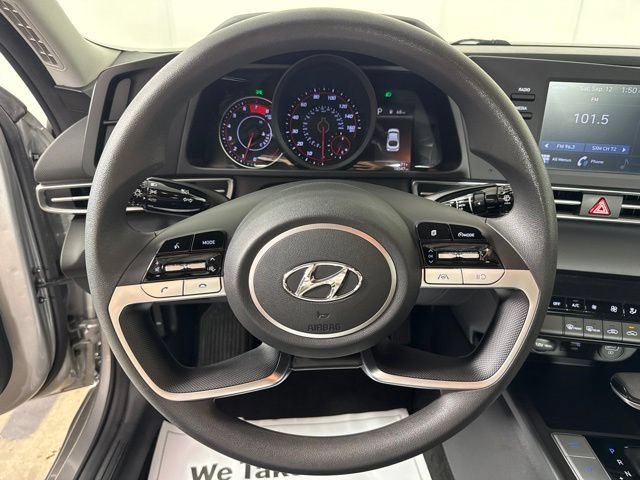 Used 2021 Hyundai Elantra SEL FWD image 19