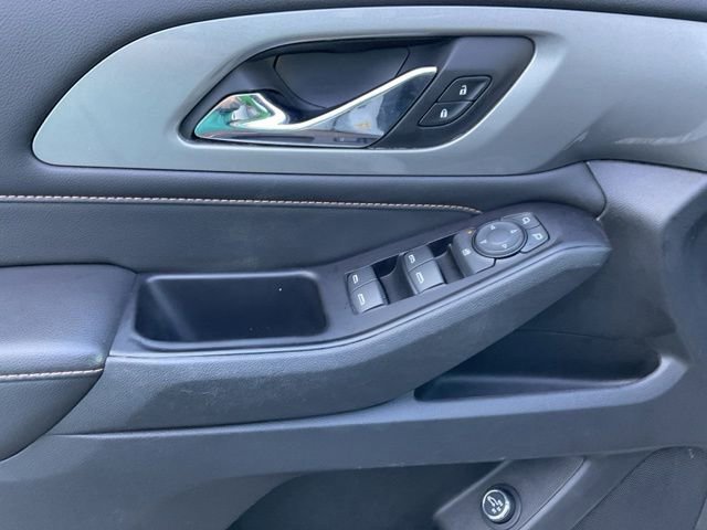 Used 2019 Chevrolet Traverse LT FWD image 27